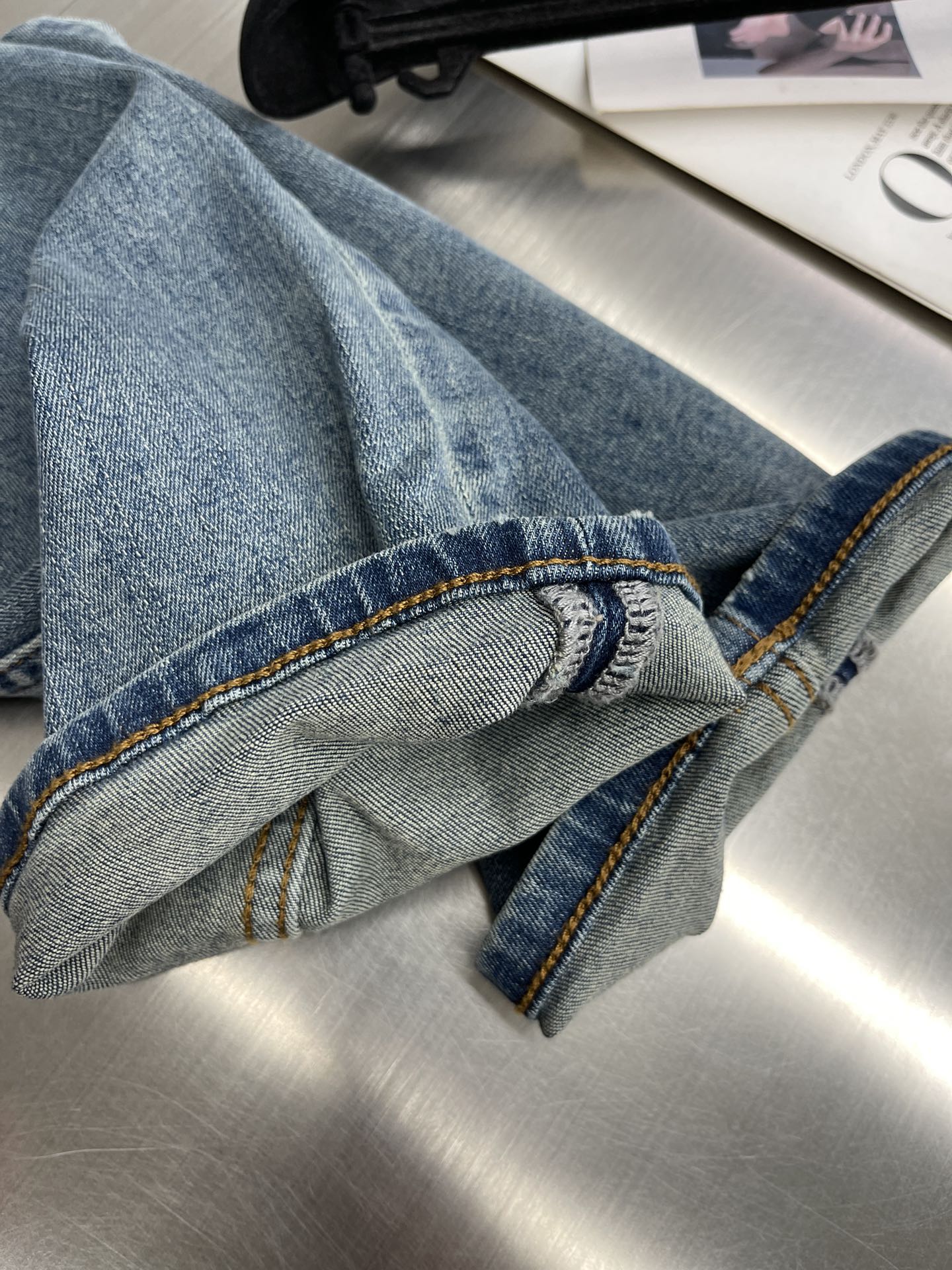 2024 Spring herfst borduurwerkafdruk zipper heren jeans licht gewassen man's lange potloodbroek wcnz038