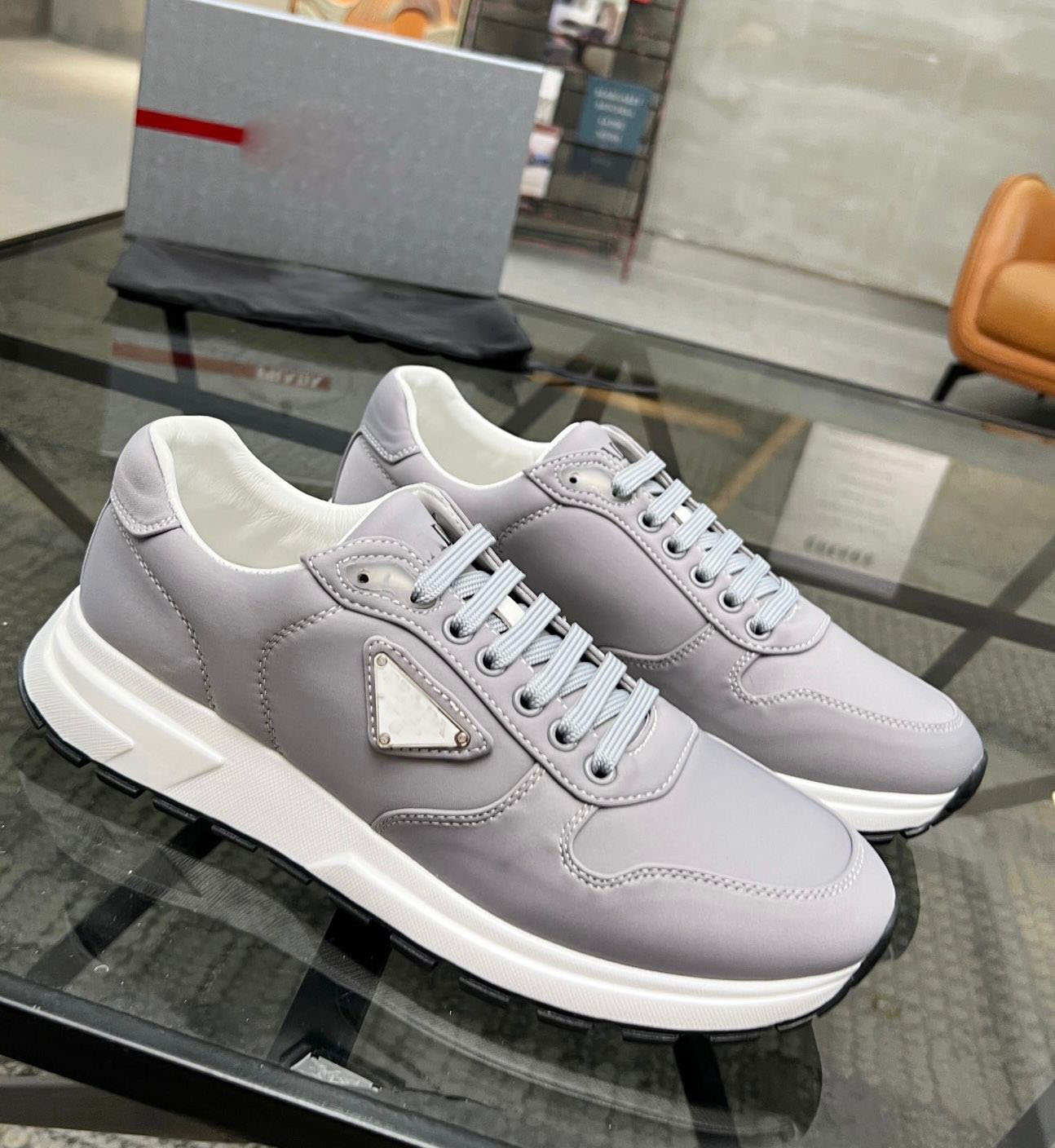 Top Brand 2024 Men Prax 01 Runner Sports Shoes Brush Leather Sneakers Ivory Black Grey Light Rubber Sole Trainers Super Quality Daily Skateboard Walking