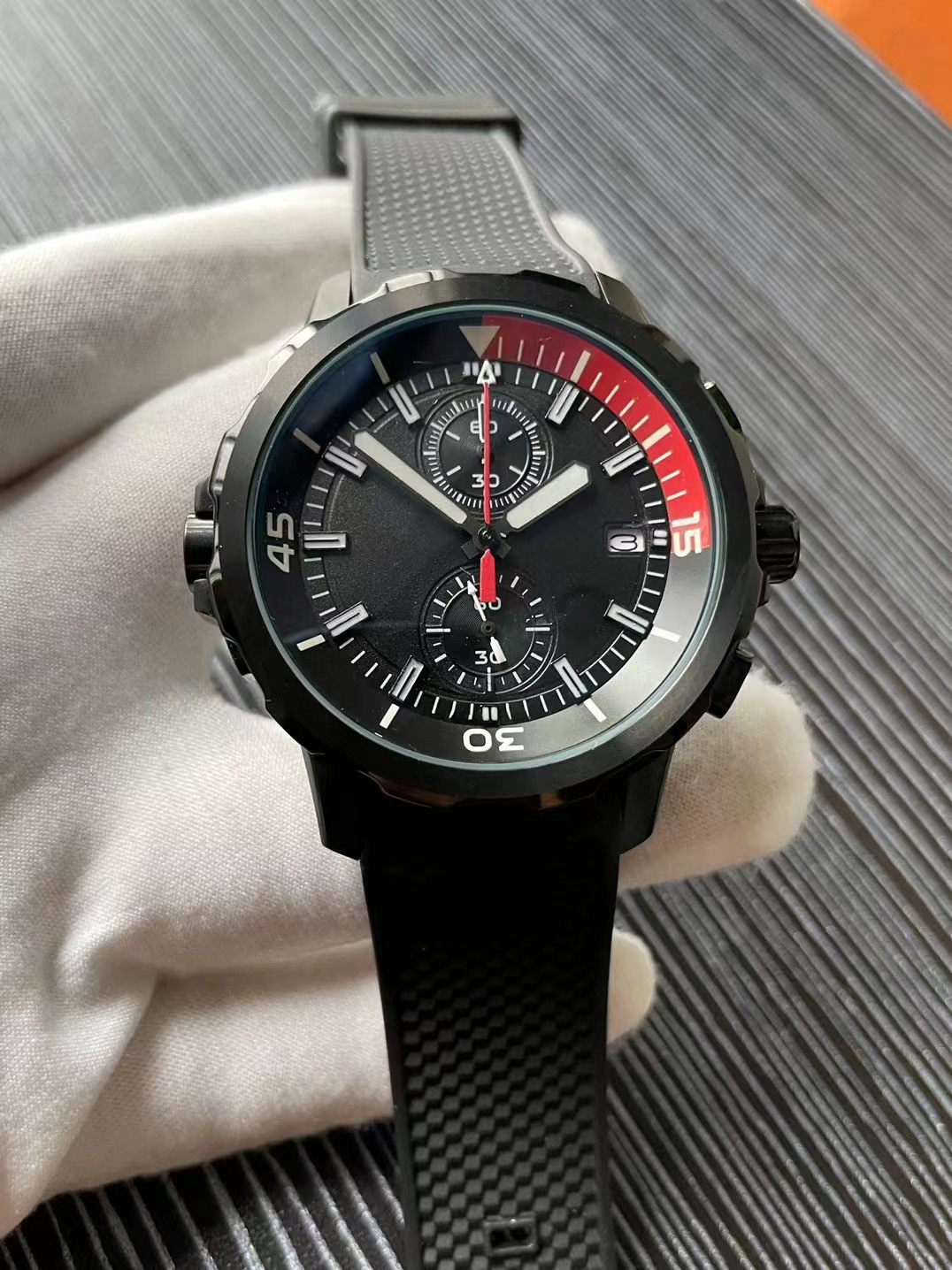 AAA+ Herr Ocean Diving Sports Watch Japanese Quartz Movement Multi Function Chronograph Watch With Sapphire Glass har rostfritt stål och gummiband Välj