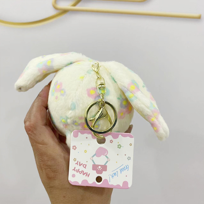 Ball Ball Rabbit en peluche poupée mignonne kuromi sac de trèfle pendentif grenail