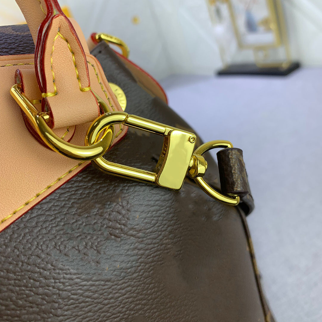 2024 Sac de créateur de haute qualité Lousis Vouton Excursion Geatine Leather Femme's Backpack Soft Leather Mini Backpack Handpack Handbag Small Book Bag