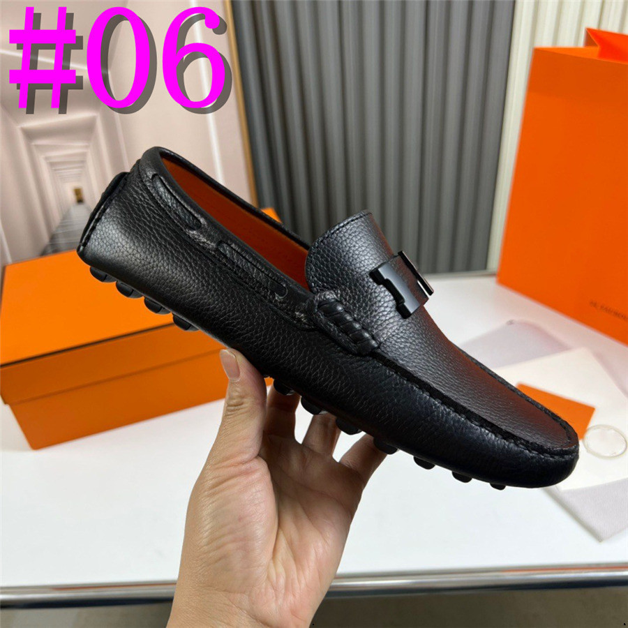 40model Men Designer Moofers 2024 Nouvelles chaussures en cuir Luxurious Men Dress Shoes Moccasins Sneakers respirants Men de conduite Chaussures Comfort Flats Plus taille 46