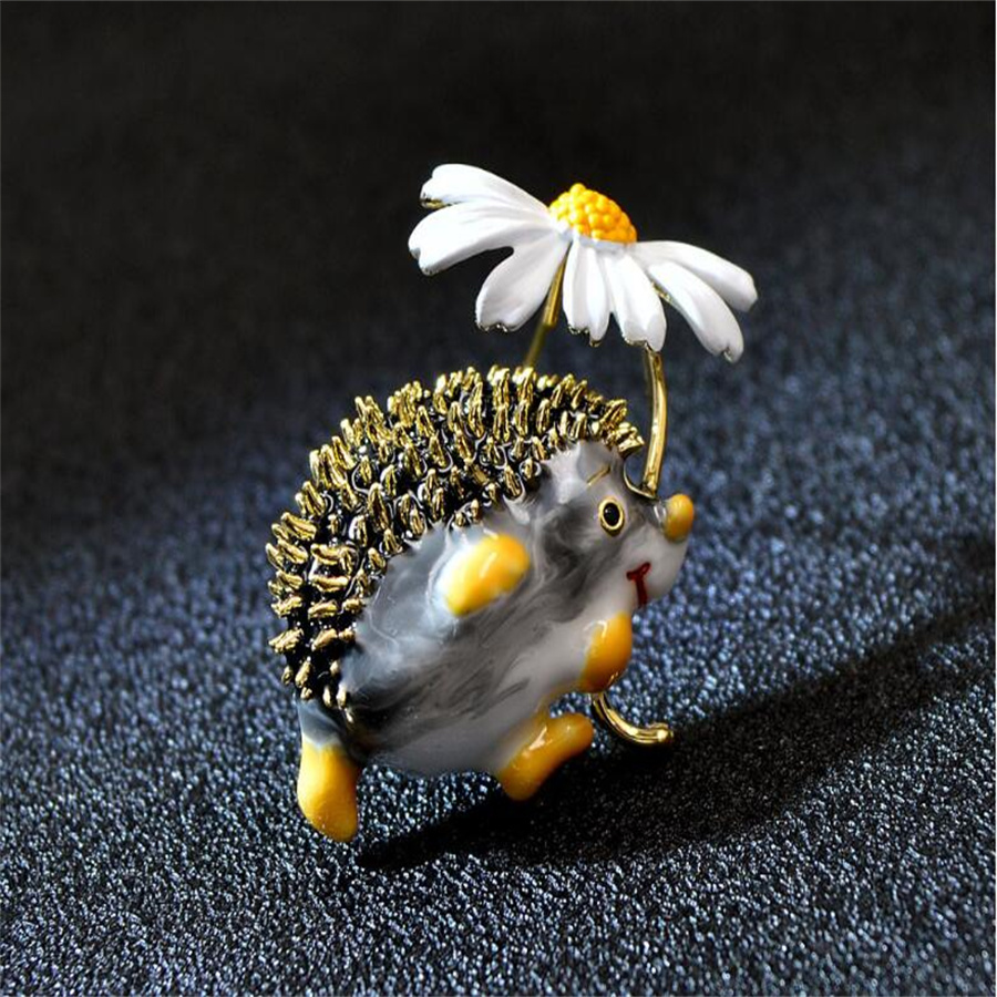 Schattige oliedruppel geschilderd emaille kleine madelief egel hedgehog broche dieren badge pin voor dameskleding accessoires AB93