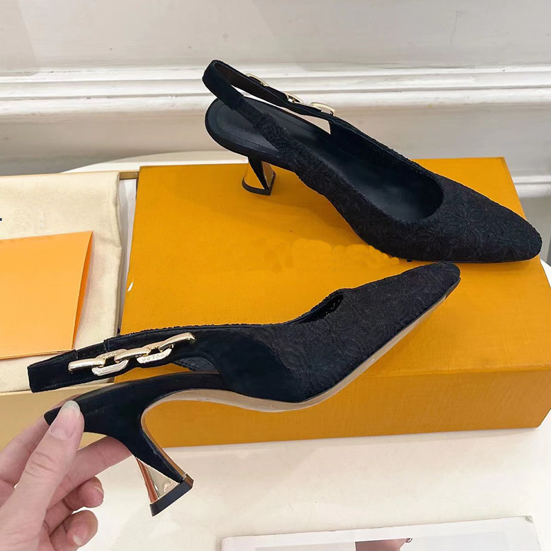 2024 Designer pour femmes dentelle de luxe coupés coupées sandales à thèses hautes classiques 100% en cuir décontracté à l'extérieur pure chaussures de couleur ladys sexy à lanière de fleur