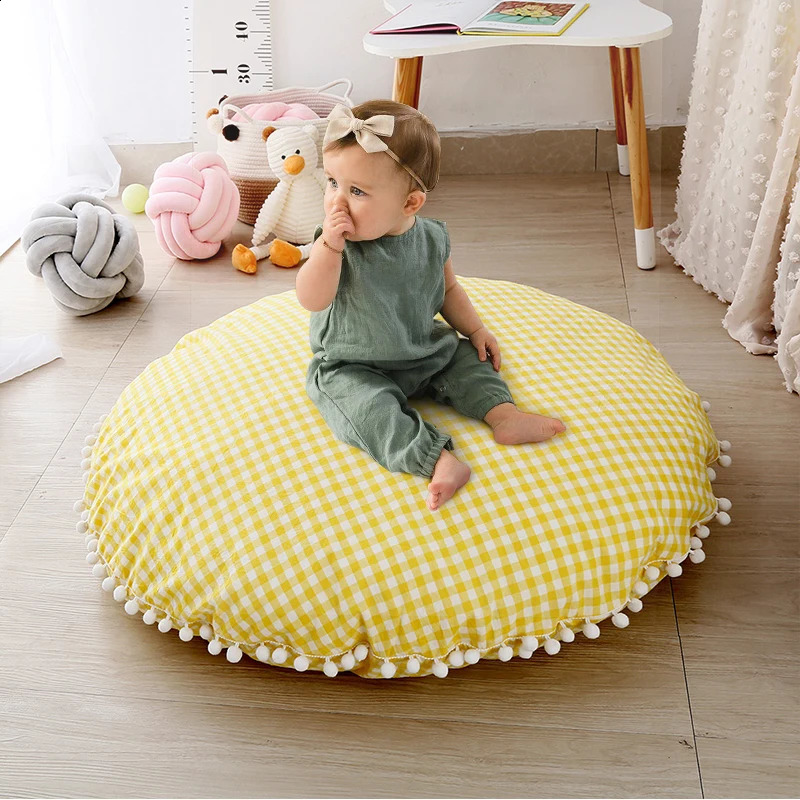 Baby Play Mat Pad Cotton Round Infant Crawling filt Solid Color Playmat Hairball Carpet Golvmatta barn barn rumsdekor 240322