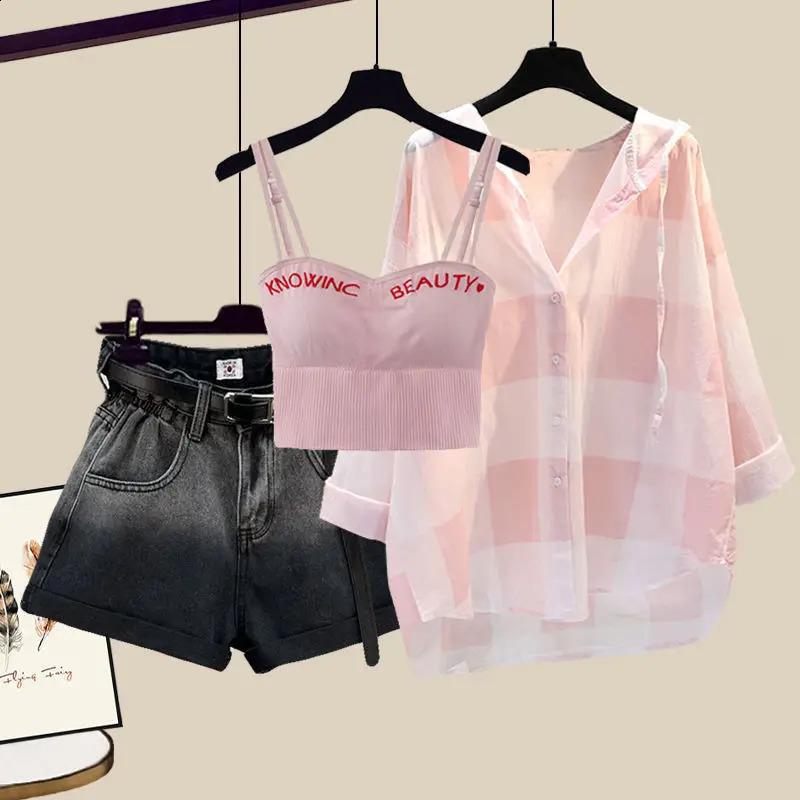 Short tinti di moda Shorts Sunella a quadri crema da sole Pink a tre pezzi pantaloni da donna eleganti set di abiti estivi 240325
