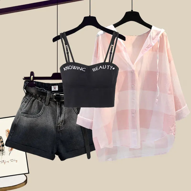 Short tinti di moda Shorts Sunella a quadri crema da sole Pink a tre pezzi pantaloni da donna eleganti set di abiti estivi 240325