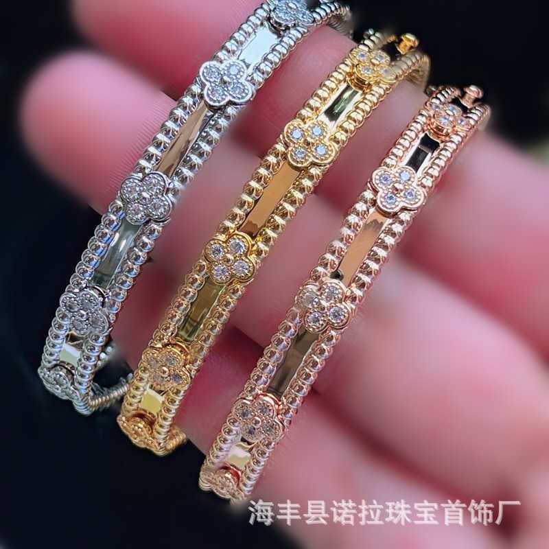 Vans Fashion Clover High version Fanjia Clover Kaleidoscope Bracelet Womens Narrow Edition Diamond Bracelet V Gold 18K Rose Gold