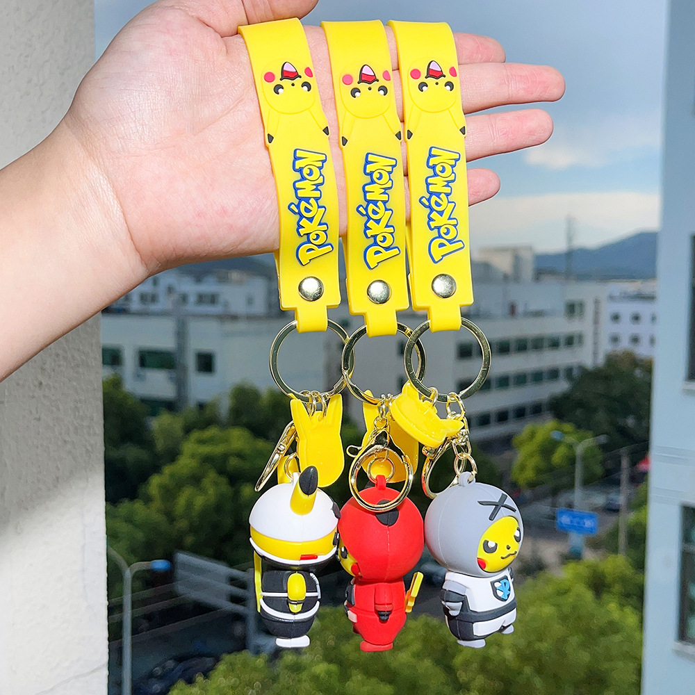 أزياء الرسوم المتحركة فيلم Keychain Character Rubber و Key Ring لسلسلة مفاتيح المجوهرات على ظهره 083636