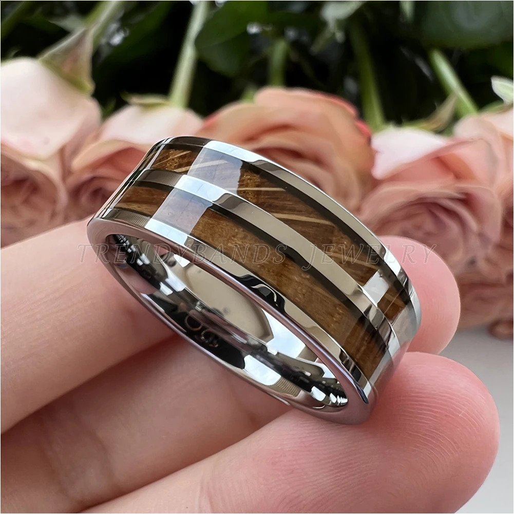 8mm Mens Womens Ring Tungsten Wedding Band Couples Fashion Jewelry Whisky Barrel Wood Inlay Polished Shiny Comfort Fit 240401