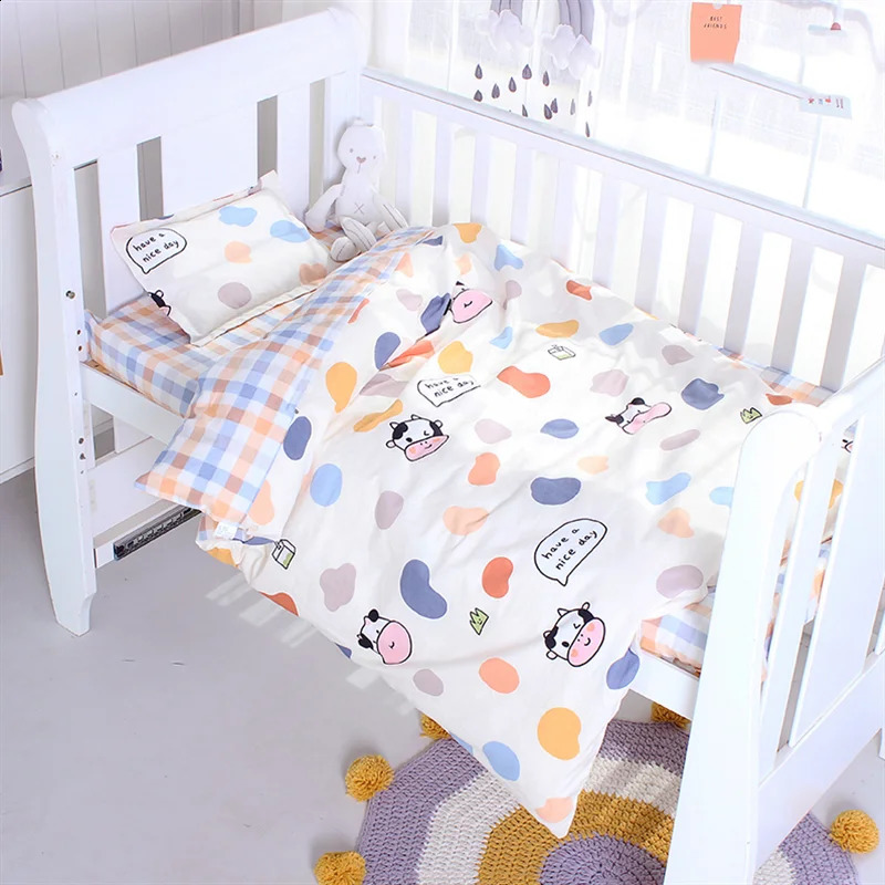 Baby beddengoed set kinderen quilt cover zonder te vullen van 1 st katoen krib dekbed cartoonbedje 150120 cm ademende 240408