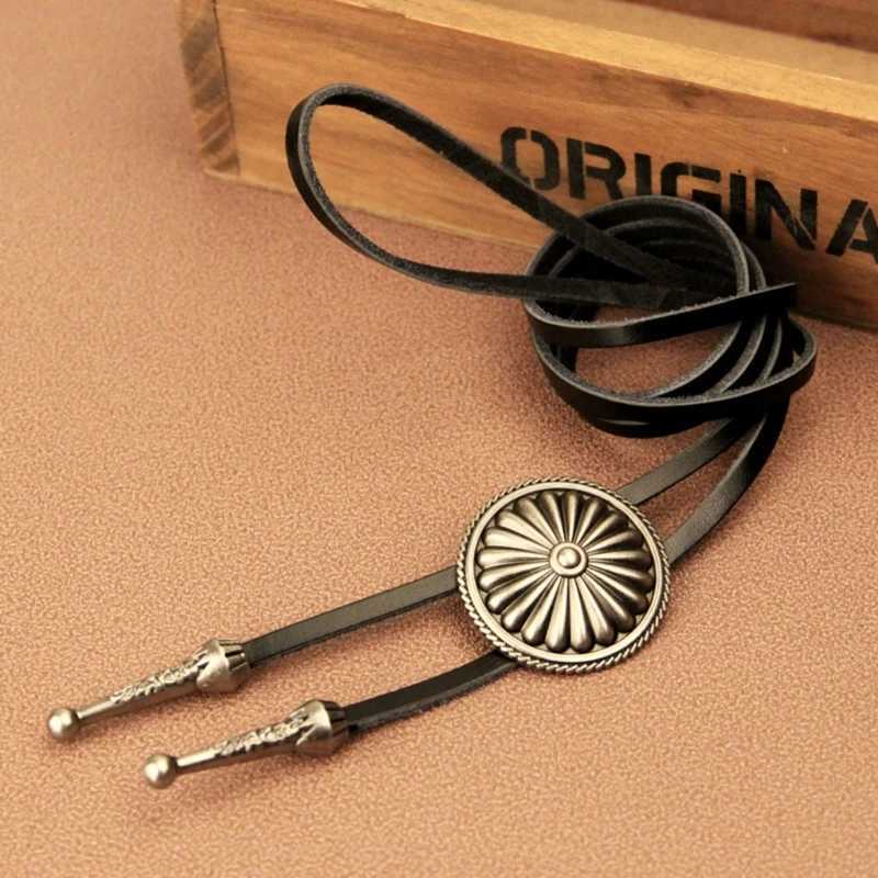 BOLO Ties Western Bolo Tie Vintage Round Bolo Tie Cowboy Cowboy Cowboy Collana Collana Makeater Catena Cowboy in pelle Cowboy cuoio 240407