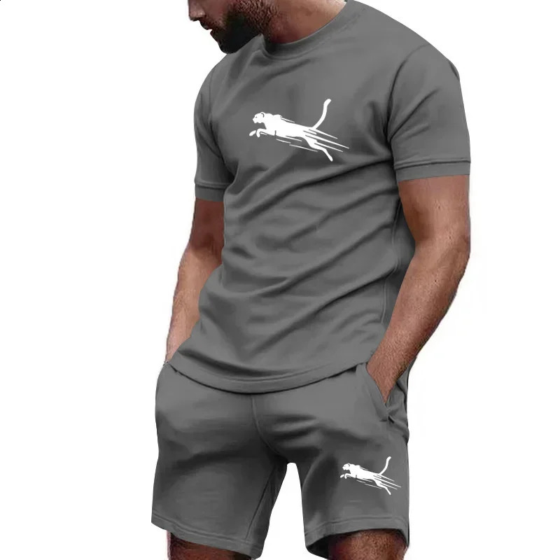 Vendita di tshirtshorts estivi set da 2 pari il fitness casual che faceva jogging sportivo hiphop hiphop traspirato a maniche corte e traspirabile 240407