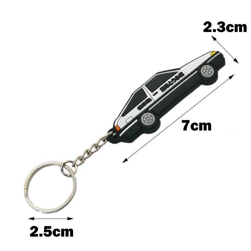 Keychains Lanyards Nieuw autoontwerp AE86 Rubbermodel Keychain Fujiwara Tofu Shop Originele D Racing Performance Accessoires Q240403