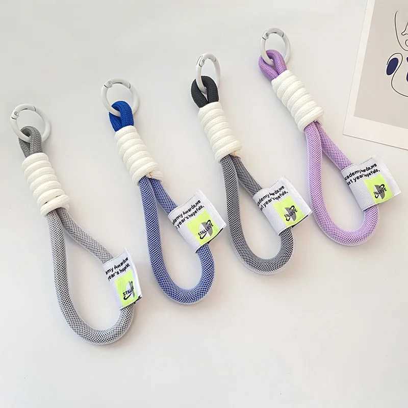 Keychains Lanyards Creative Iridescent Braid Rope Keychain Circle Carabiner sleutelring voor handtas hanger decoratief lanyard keycord accessoires Q240403