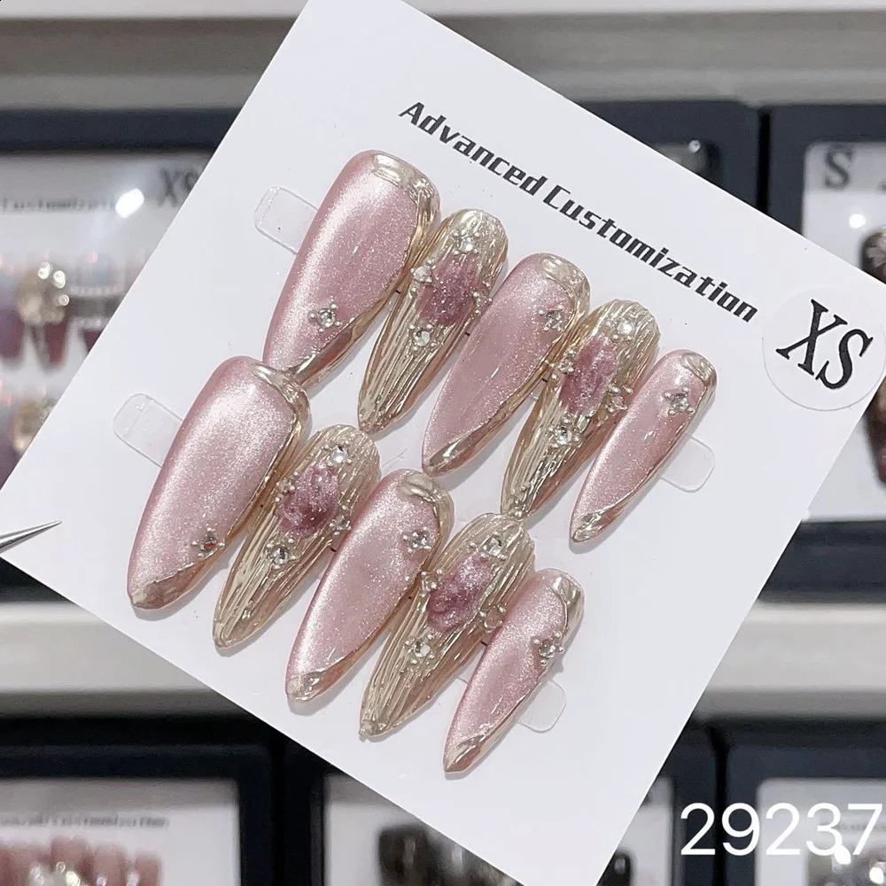 Presse Y2K faite à la main sur des ongles Pink French Luxury Cat Eye Couverture complète avec design portable Décirative Astuces artificielles pour filles 240328