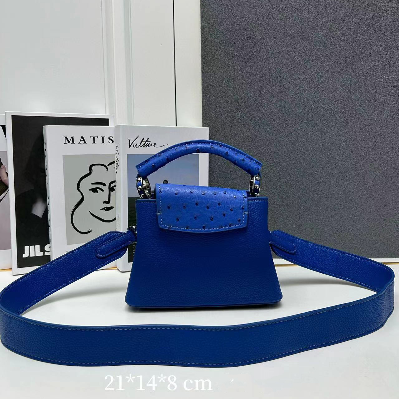 Bolsos de mango superior Bolso de diseño para mujer Bolso de hombro de cuerpo cruzado famosa avenüiza estampada colgajo de hombro ancho de hombro de moda taurillon taurillon cuero genuino