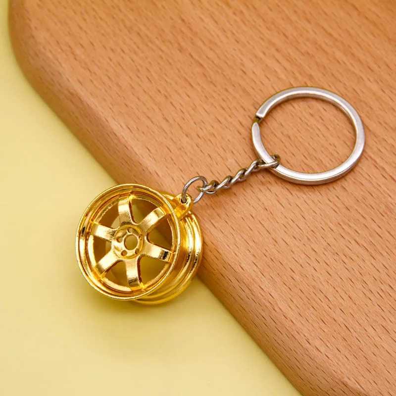 Keychains Lanyards Men New Fashion All-match Car Modified Hub Metal Keychain Turbo Key Ring k5049 Q240403