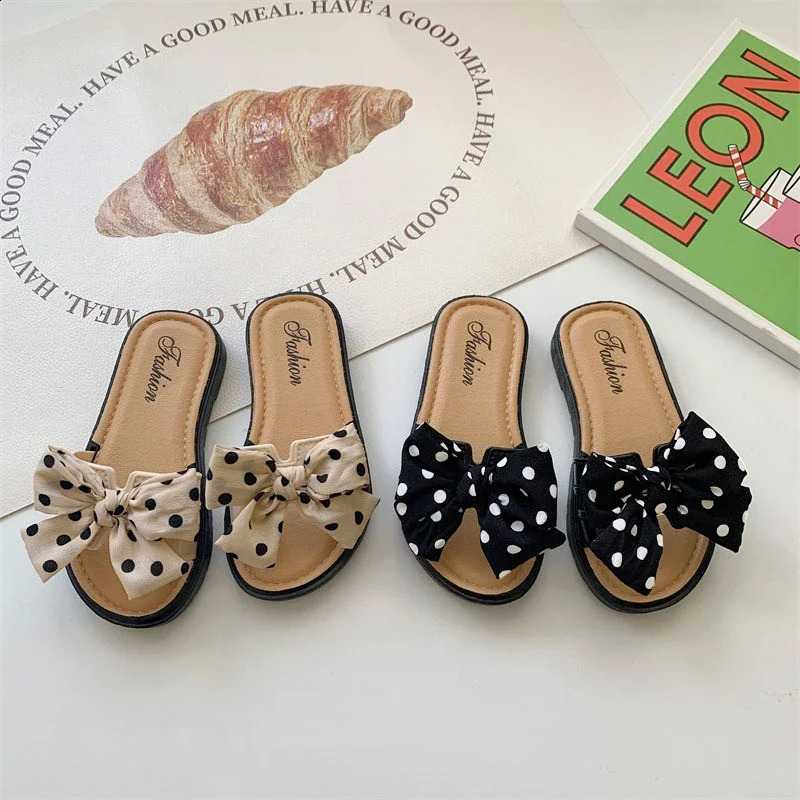 Fashion Children's Summer Slippers Girls Footwear Kids Fashion Bowknot Non-Slip Slippers Children Soft Sole Beach Shoes 240328