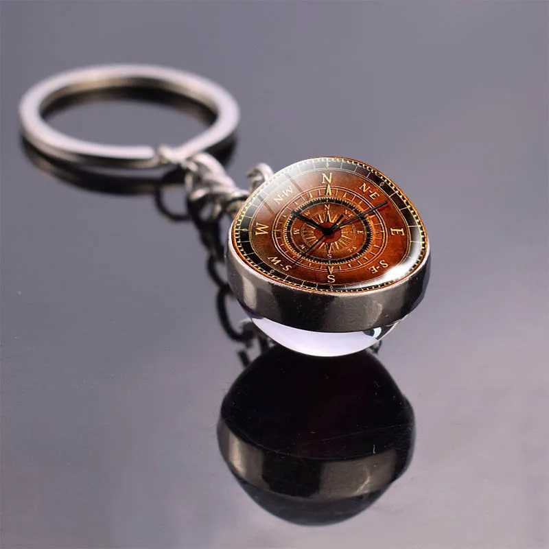 Клайки Lanyards Vintage Compass Jewelry Glass Ball Ball Keyring Keyring Art Keyholder Рождественский подарок это не настоящий компас Q240403