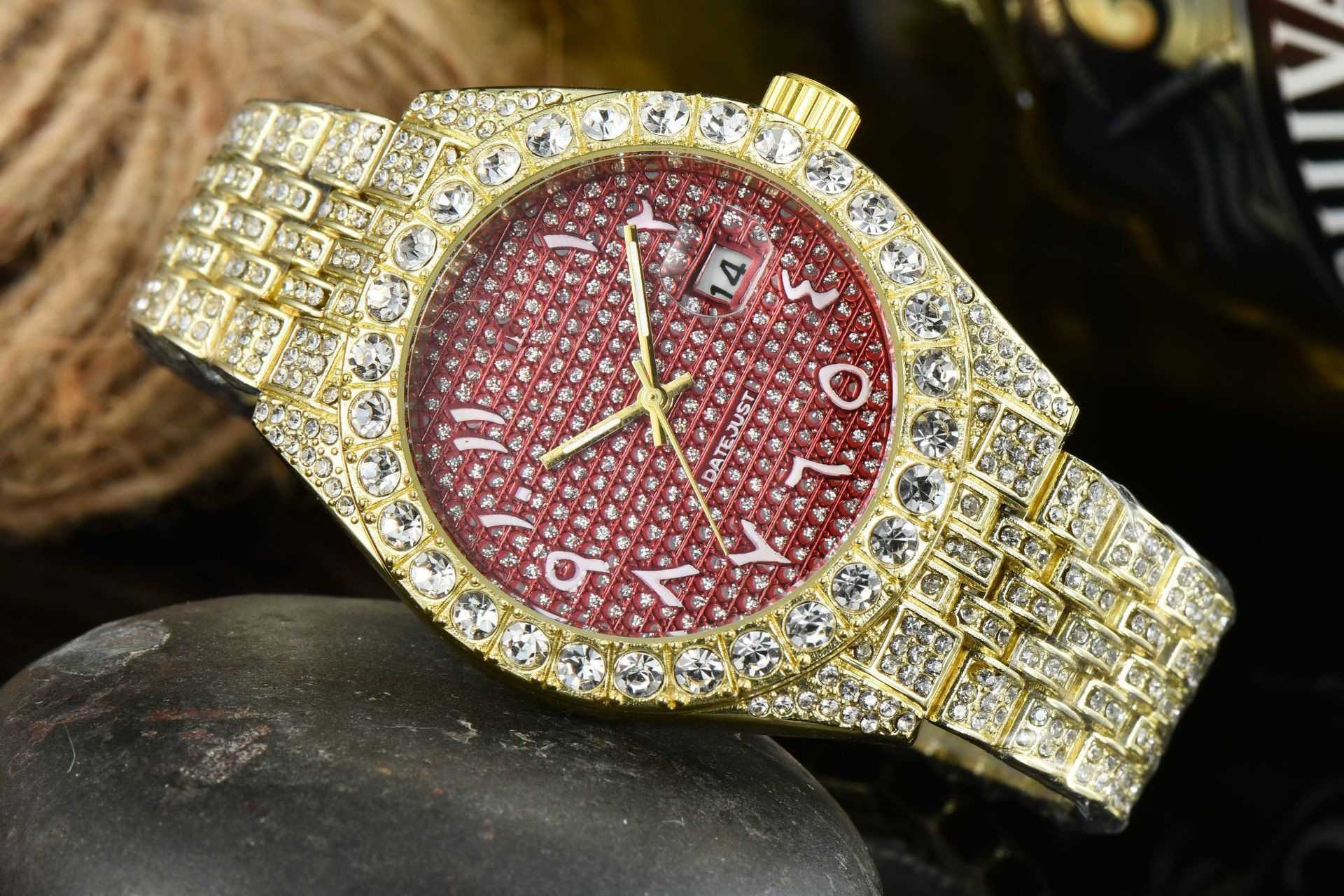 Designer Watch Trendy Brand Quartz Steel Band Full Diamond Watch for Mens Fashion Trend met grote stroom en hoge prijs