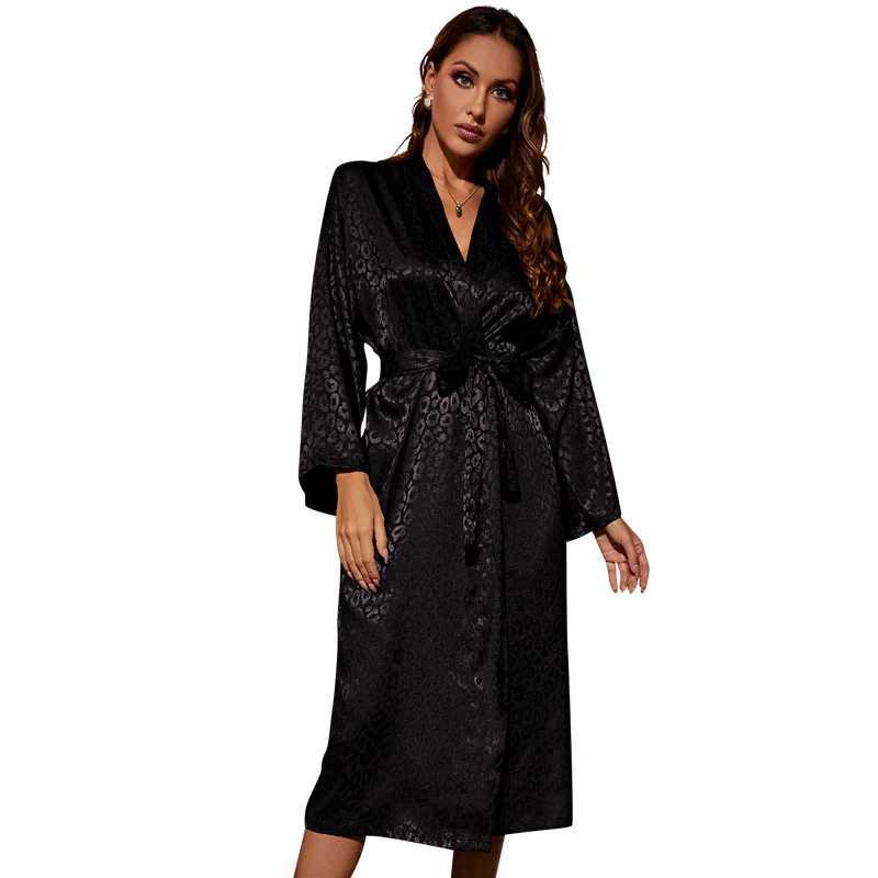 Vêtements maison Femmes Long Robe Black Imprimé léopard Impression de salle de bain Kimono Robe de salle de bain avec ceinture Sexy V-col