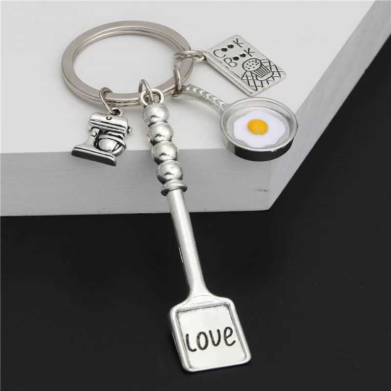 Keychains Lanyards Cauke Charms Egg Fry Cook Cook Ustensiles Love Lovel Cookbook Key Ring Pastry Chef Foodie Baker Gift Q240403