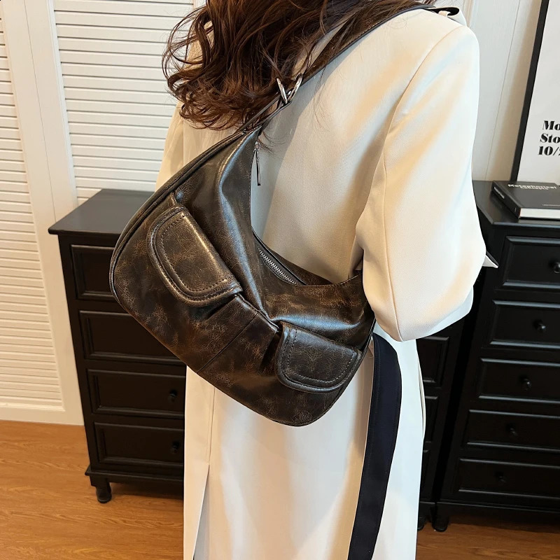 LEFTSIDE Fashion Double pockets Design Retro PU Leather Shoulder Bag for Women Female Crossbody Bag Underarm Bags Handbags 240322