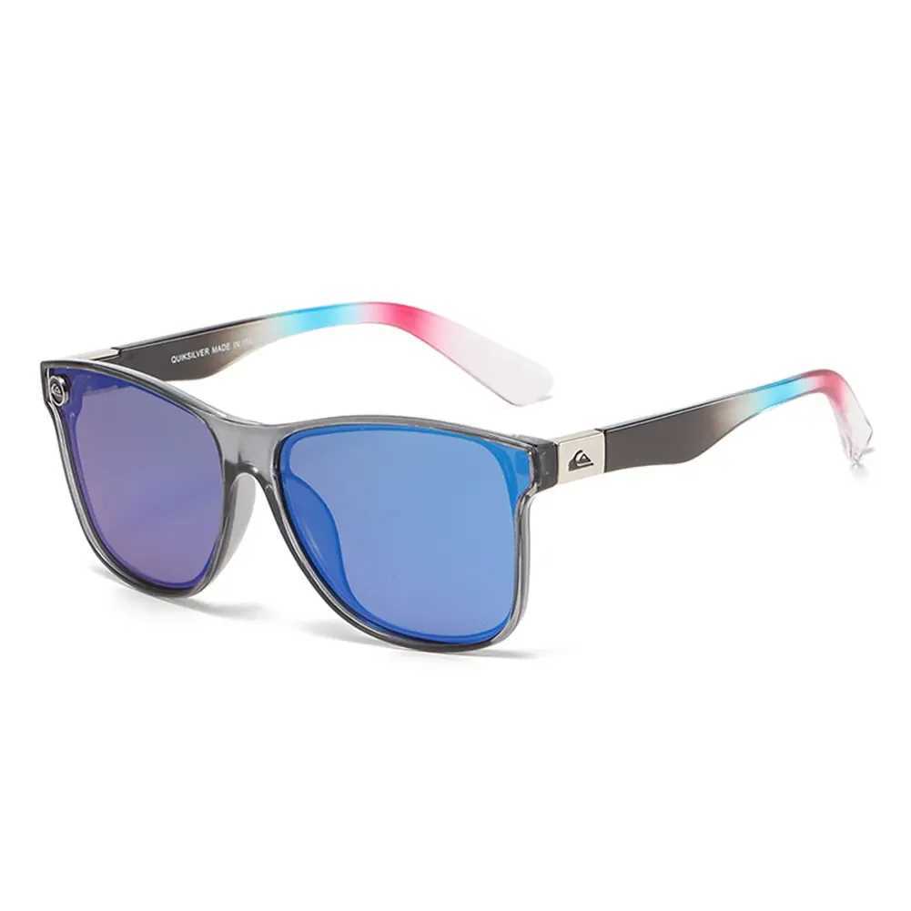 Occhiali da sole classici telai quadrati occhiali da sole da sole a colori alla moda maschile e donne che guidano campeggio la pesca da sole da sole da sole Uv400l240403