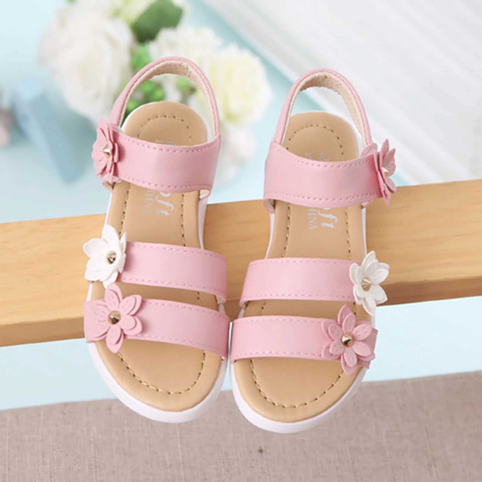 Slipperrosa süße Mädchen Sandalen Kleinkind Kinder Baby Mädchen Blume Gummi Sandalen Nicht rutschende Schuhe Kreuz Sandalen Sommer Baby Prinzessin Schuhe 240408