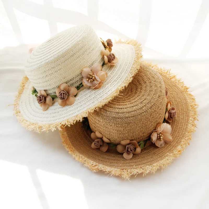 Szerokie brzegowe czapki wiadra kapelusze rodzic-dziecko słoneczny kapelusz duży brzeg brzegi hat na plaży ręcznie robiony kwiat słnie czapki słoneczne kapelusz letni kapelusz żeńska fala szeroka czapka czapka 240407