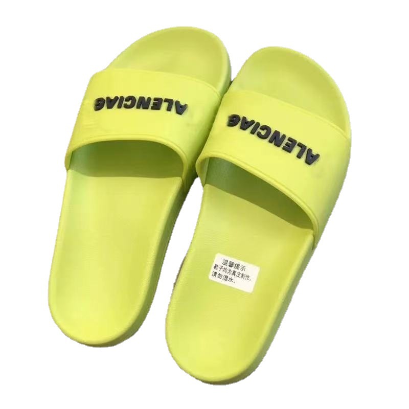 2024 Designer tofflor Kvinnor Mens Sandal Women High Quality Fashion Slipper Summer Sandals Soft äkta läder unisex pool strand flip flops storlek 35-45 dhgate