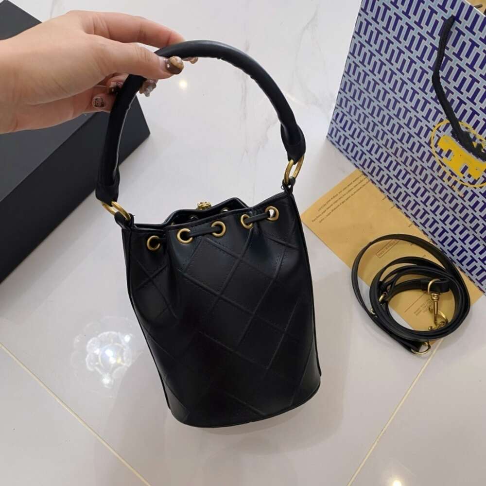 Handbag Designer Women's Bag Water Bucket Bag for Womens New Commuter Small Versatile One Shoulder Crossbody with Texture