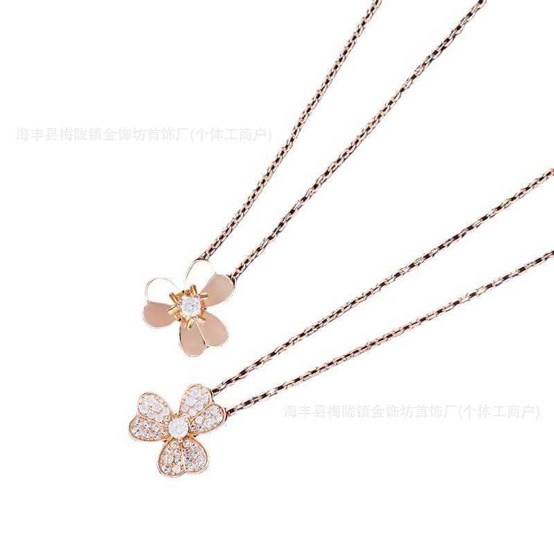 Collier de mode Vancleff trois fleurs Collier en diamant complet pour femmes Fashion Platinum Rose Gold Temperament Luxury Luxury Simple Smooth Classic Collar chaîne