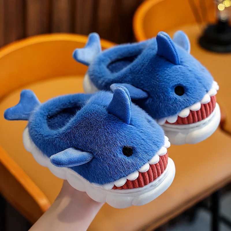 Slipper Parent-Child Shoes Winter Cotton Slippers To Be Home Child Shark Shoes Flip Flops For Kids Girls Cutoon Baby Boys tofflor 240408