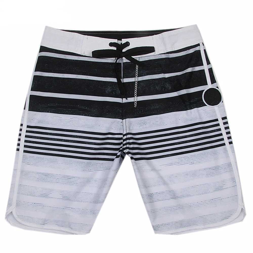 Heren shorts Maat Gestreepte waterdichte bord shorts Summer Shorts Heren Swimwear Mens Beach Shorts Labeled Mens Bermuda Shorts J240409