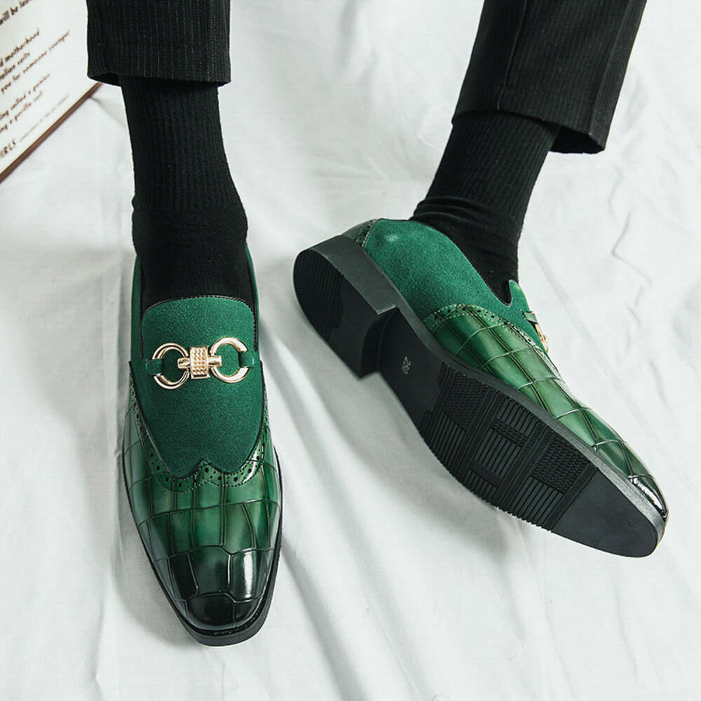 Męski imprezowy styl mody Lafers Man Formal Dress Bankiet Wedding Oryginalne zielone buty Brogue