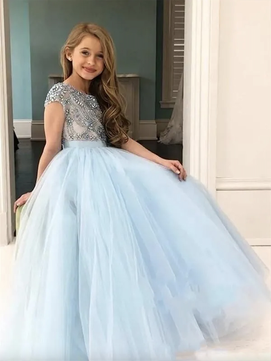 2024 Prenses Açık Mavi Kızlar Yarışma Elbiseleri Mücevher Boyun Tül Gümüş Kristal Boncuklar Kısa Kollu Çocuk Çiçek Kızlar Elbise Balo Koyu Elbise Kız Gowns