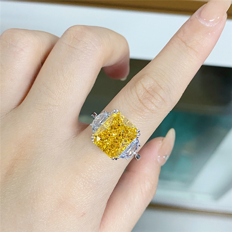 Anello di design di diamanti giallo donna 925 Sterling Silver 5A 8A Zirconia Square Impegno matrimoni Anelli da donna Gioielli di lusso Mother Friend Box Box Dimensioni 5-9