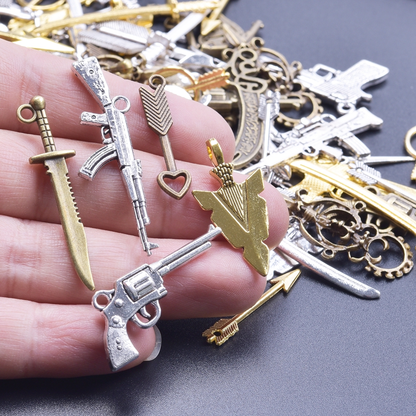 10/20/Vintage Metal Sword Ax Charms para jóias Fazendo suprimentos de flecha de seta