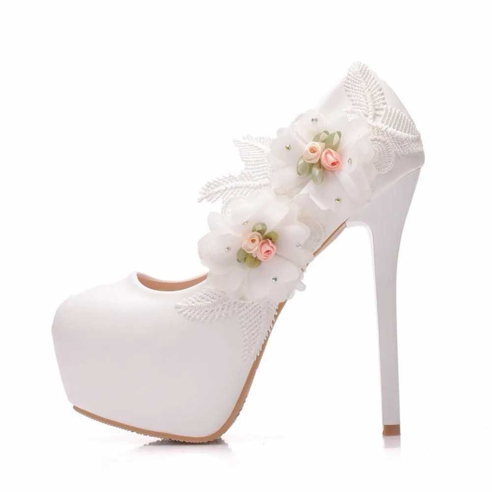 Chaussures habillées Crystal Queen Fashion Wedding Lace Flowers Bridal High Heels Femme Party White Sweety 14cm Pumps Plus taille H240409 7DFG