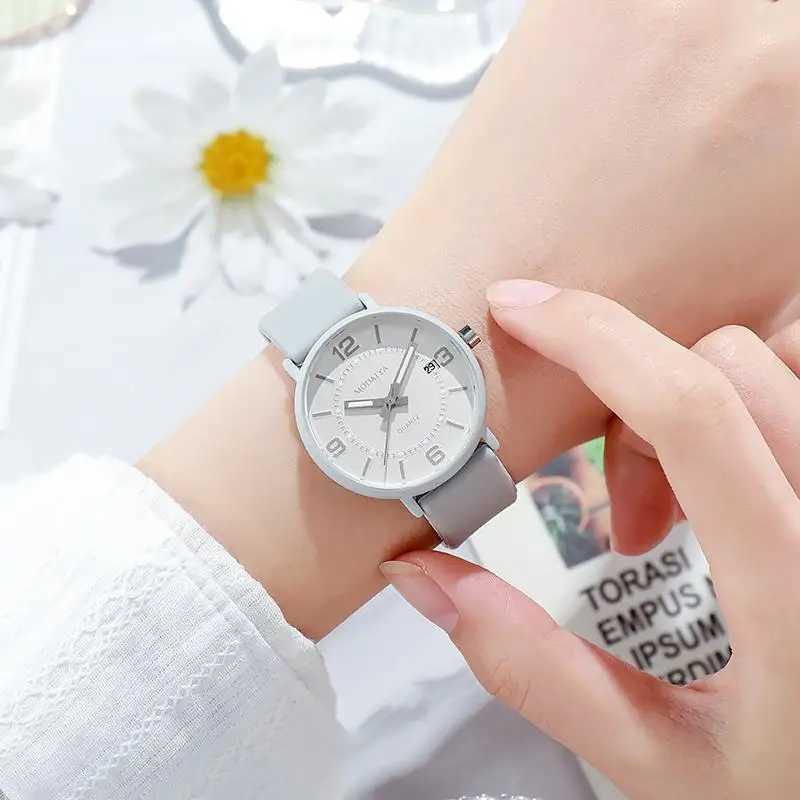 Orologi da donna Simple Women Digital Waterproof Watch Calendar Silicone Tape Quartz Watch Girls Girls Owatch Montre Femme Relogio Feminino 240409