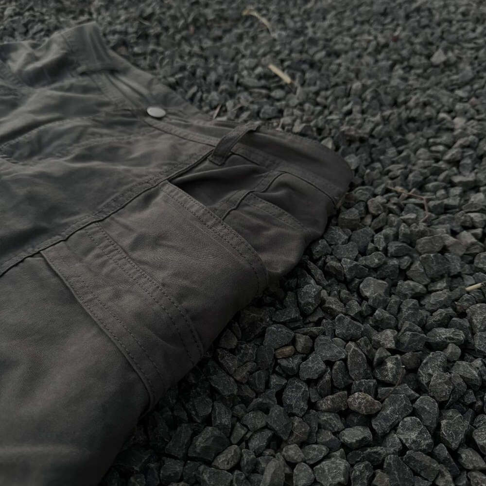 複数のポケットが付いた秋と冬の貨物アメリカ人の軍用バードパンツ、毎日の通勤に汎用性があり、3次元の切断、作業服、ストレートチューブの長さ