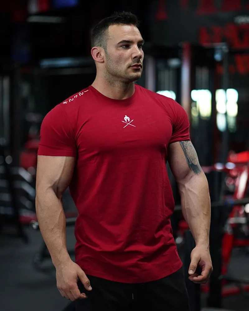 Camisas casuales para hombres Tamisas para hombres Fashion Summer Bodybuilding Carta impresa Men Fitness Fitness Entrenamiento de cuello de ojo Músculo 2449