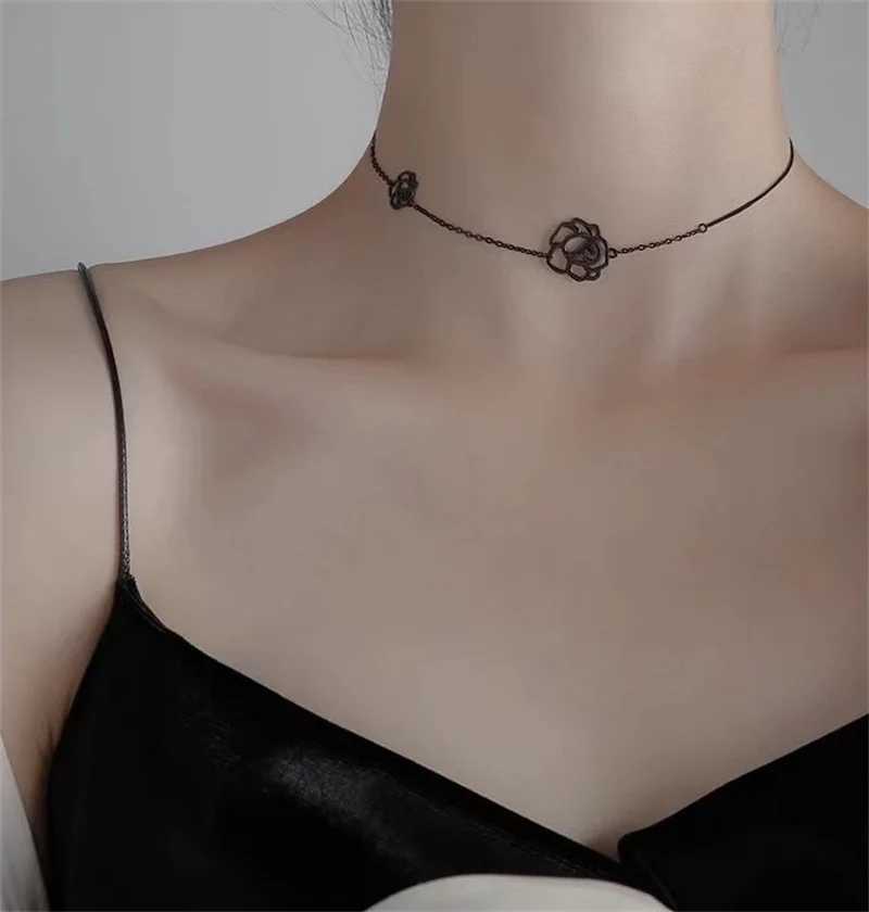 Colliers pendants Collier de camélia coréen gothique rose noire courte fête des accessoires de beauté