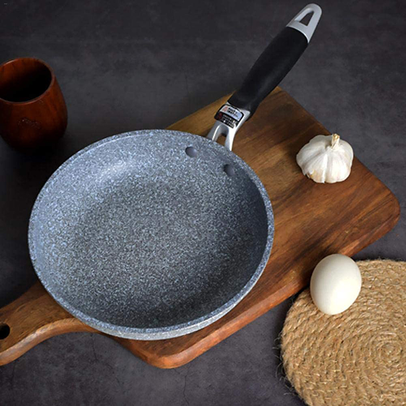 Poêle à frire 20cm 26cm de poêle antiadhésive Pot de poêle cuiseuse en aluminium wok pain à pizza poêle à œufs poêle à gaz poêle à la maison pour outils de cuisine à la maison