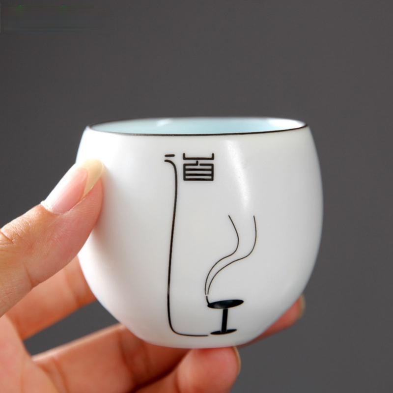 Ensemble de tasses à thé en céramique Kung Fu, porcelaine blanche, petite tasse de thé, four à ding mate, tasse de pu'er peinte à la main, Vaware moderne