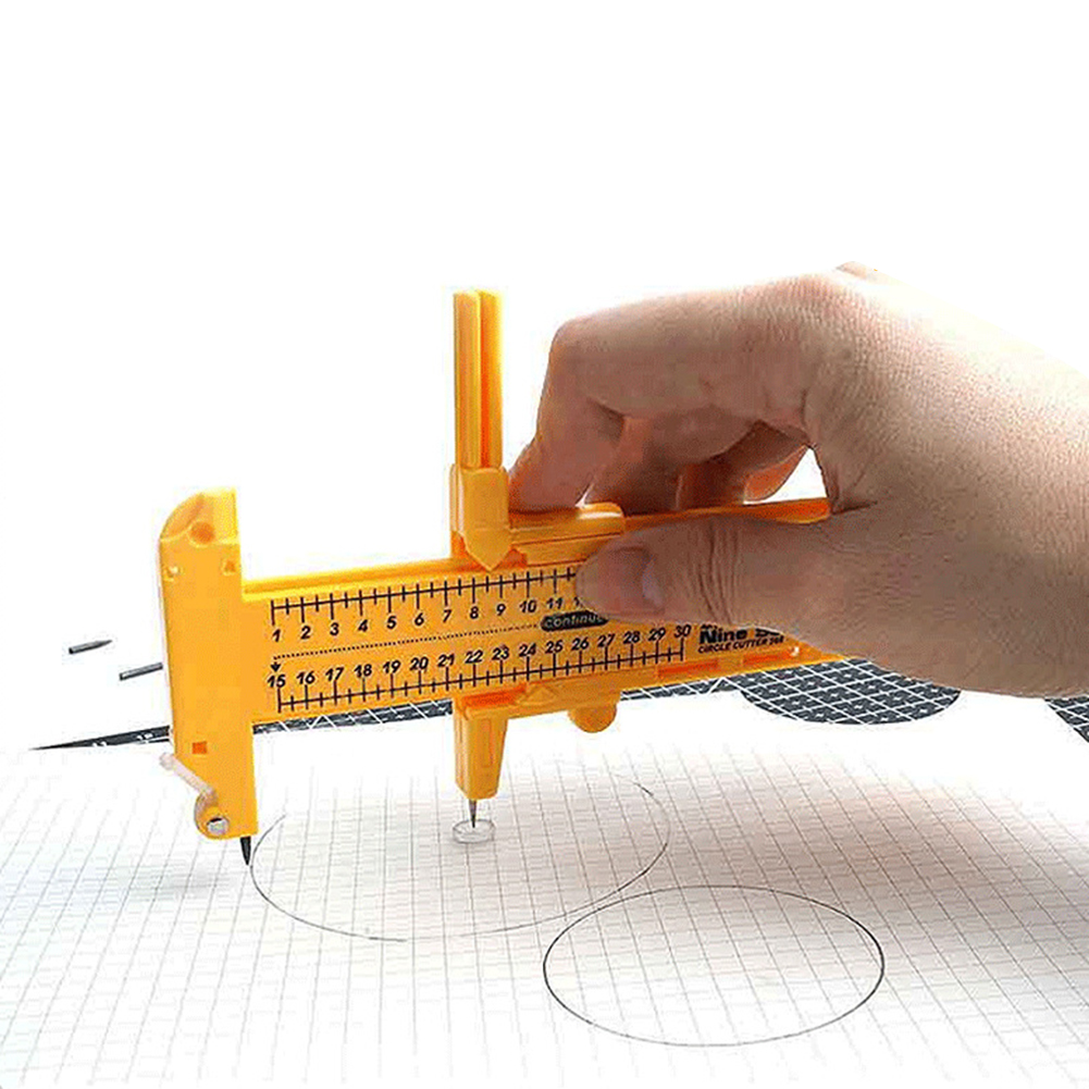 Einstellbarer Kompasskreisschneider Mutifunktionales Grafikdesign -Modellkartenkartenkartenausschnittsmaschine mit Schlossschlitz