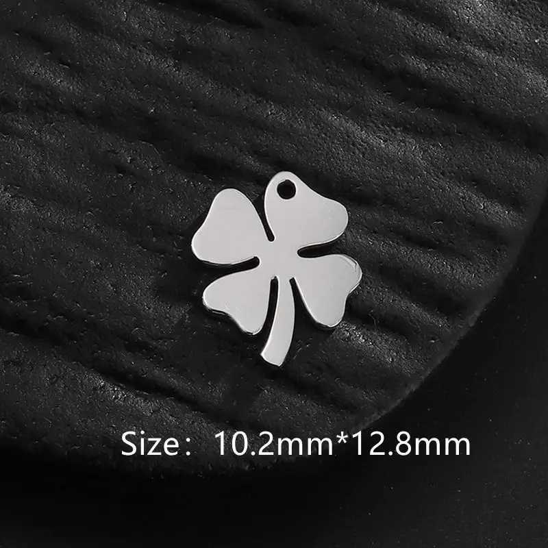 Colliers de pendentif / en acier inoxydable chanceux Clover à quatre feuilles Pendants pour collier de bricolage Boucles d'oreilles bijoux de fabrication d'accessoires 240410