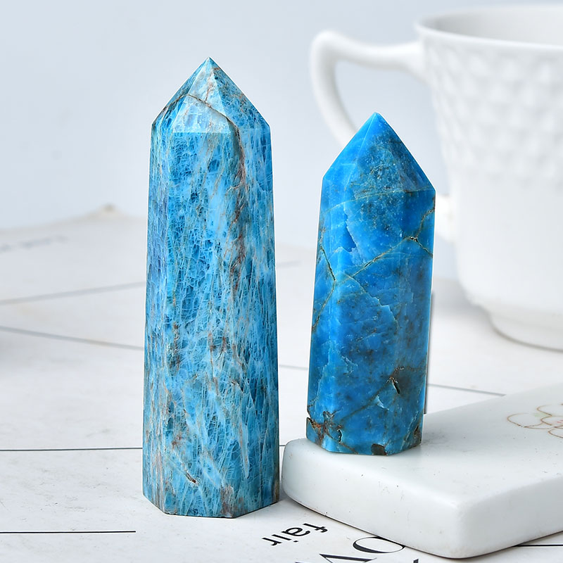 Luce naturale color blu apatite Crystal Point guarigione pietra obelisco di quarzo bacchetta bellissima ornamento decorazioni la casa pietra